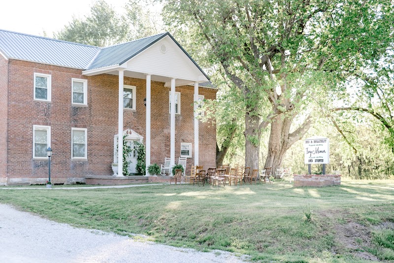Eddy Grove Vineyard Bed & Breakfast in Princeton, Kentucky, United States