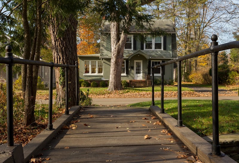 Enchanted Cottage on Glen in Elmira, New York, United States