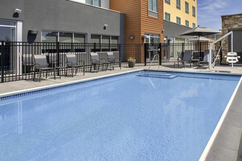 Fairfield Inn & Suites by Marriott Santa Rosa Rohnert Park in Rohnert Park, California, United States