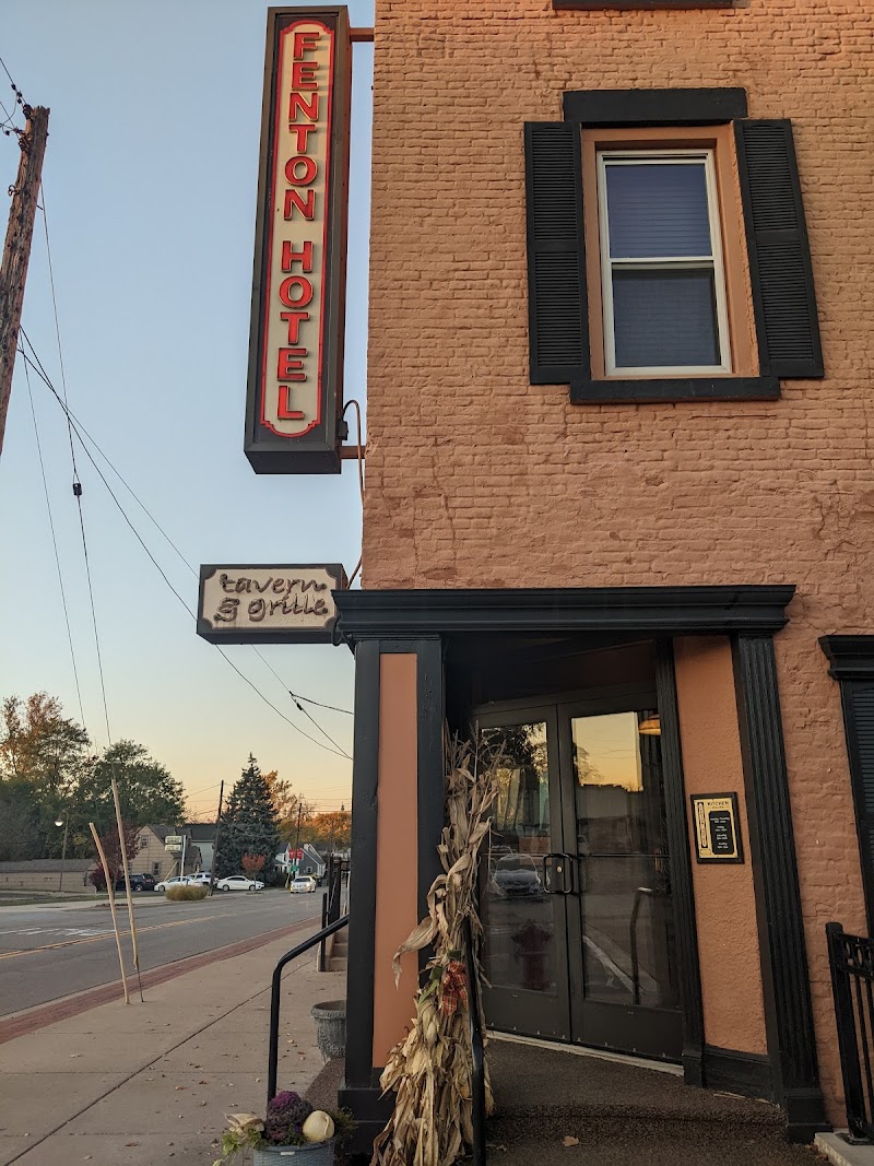 Fenton Hotel Tavern & Grille in Lake Fenton, Michigan, United States