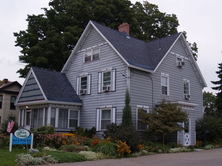 Four Creeks Bed & Breakfast in Northwest Harborcreek, Pennsylvania, United States