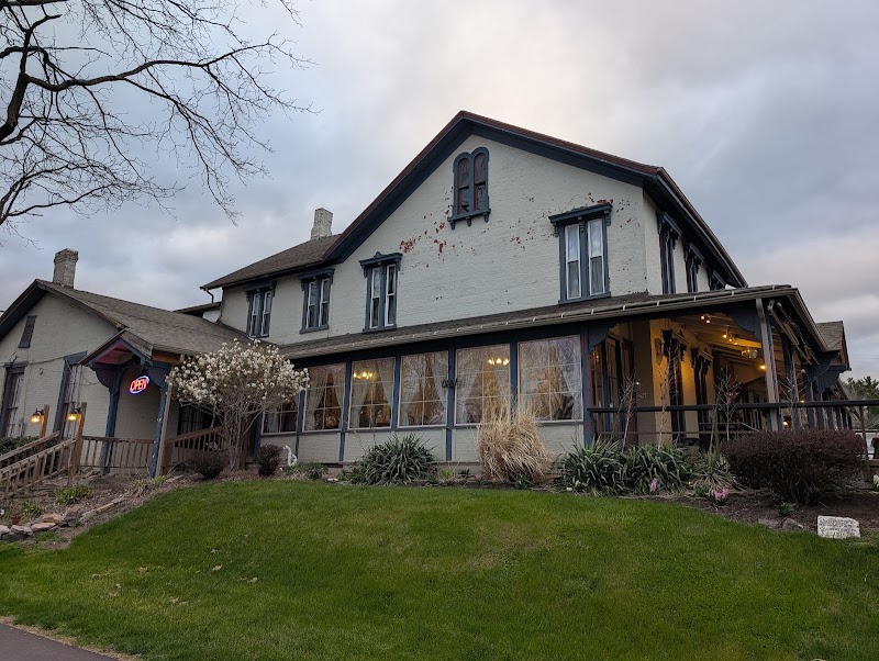 Gamble Farm Inn & Suites in Jersey Shore, Pennsylvania, United States