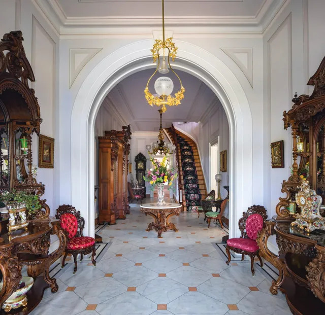 Garton Mansion in Columbus, Mississippi, United States