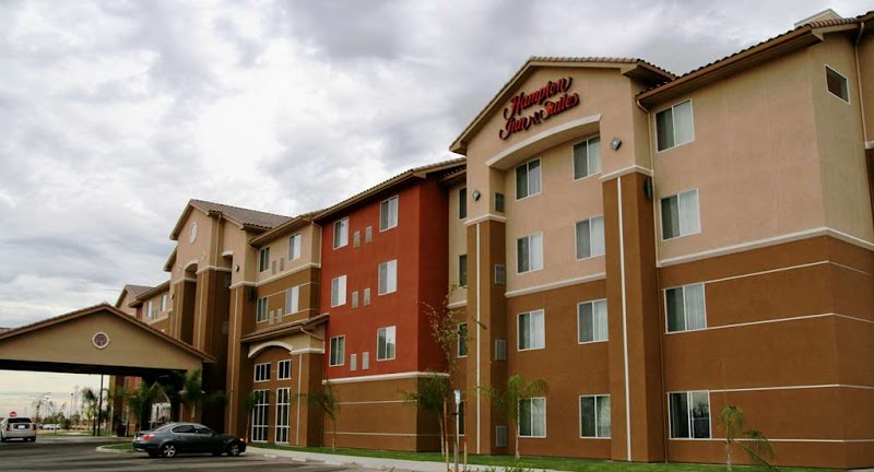Hampton Inn & Suites Bakersfield North-Airport in Bakersfield, California, United States