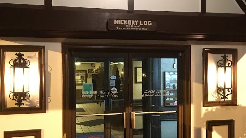 Hickory Log Inn in Dexter, Missouri, United States