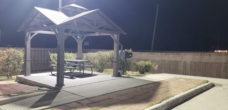 Highlands Suites in Highlands, Texas, United States