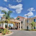 Holiday Inn Express Delano