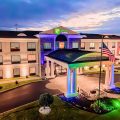 Holiday Inn Express & Suites Chester – Monroe