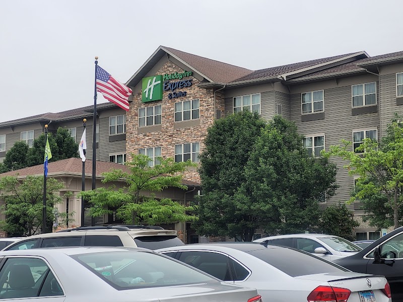 Holiday Inn Express & Suites Chicago West-Roselle, an IHG Hotel in Bartlett, Illinois, United States