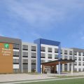 Holiday Inn Express & Suites DFW Airport – South
