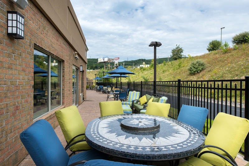 Holiday Inn Express & Suites Dickson City - Scranton in Dickson City, Pennsylvania, United States