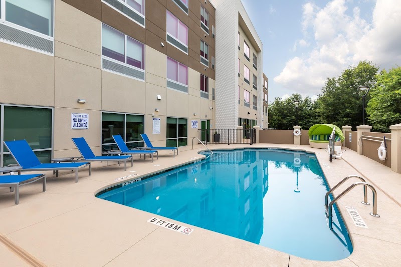 Holiday Inn Express & Suites Greenville S - Piedmont in Powdersville, South Carolina, United States