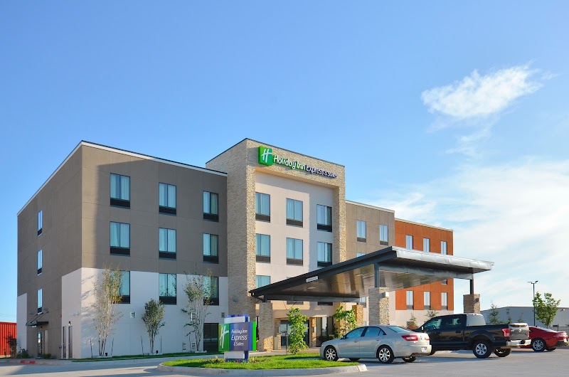 Holiday Inn Express & Suites Oklahoma City Mid - Arpt Area in Oklahoma City, Oklahoma, United States