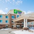 Holiday Inn Express & Suites Omaha I-80