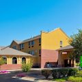 Holiday Inn Express & Suites Oswego