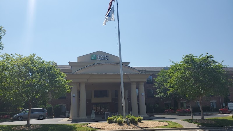 Holiday Inn Express & Suites Raleigh North - Wake Forest in Raleigh, North Carolina, United States