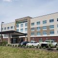 Holiday Inn Express & Suites Springfield