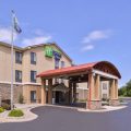 Holiday Inn Express & Suites Topeka West I-70 Wanamaker
