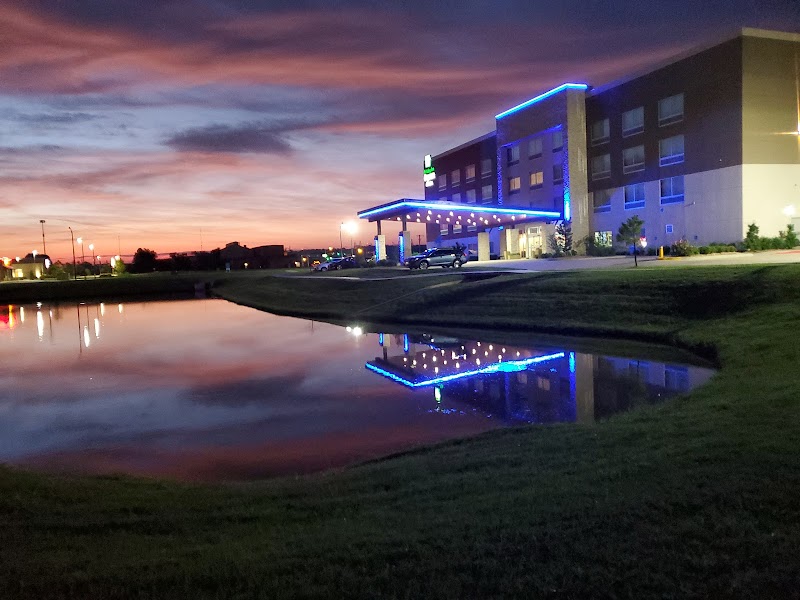 Holiday Inn Express & Suites Tulsa West - Sand Springs in Sand Springs, Oklahoma, United States