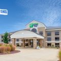 Holiday Inn Express & Suites Wadsworth