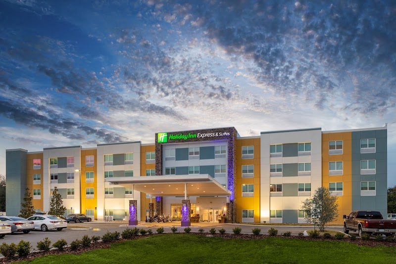 Holiday Inn Express & Suites Wildwood - The Villages in Wildwood, Florida, United States