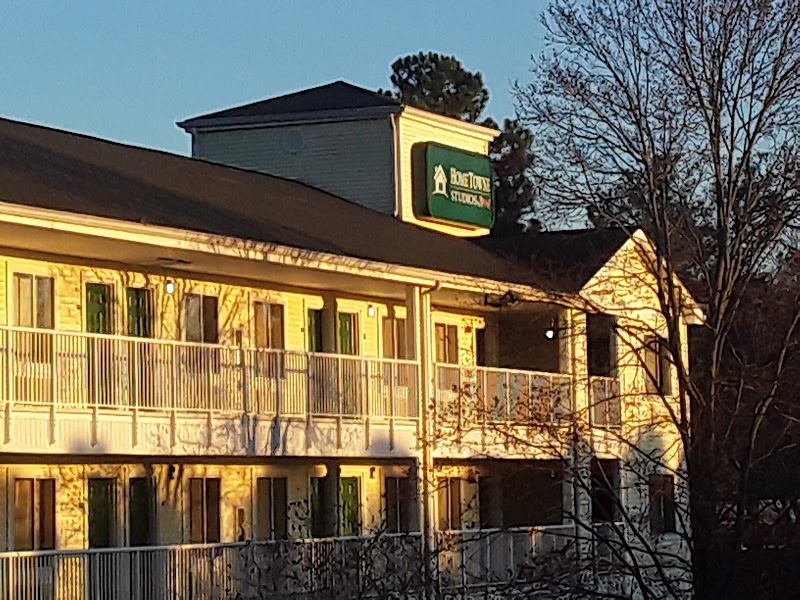 HomeTowne Studios by Red Roof Winston-Salem - University Pkwy in Winston-Salem, North Carolina, United States