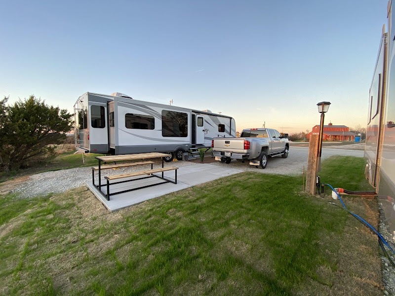 Hooves N Wheels RV Park in Weatherford, Texas, United States