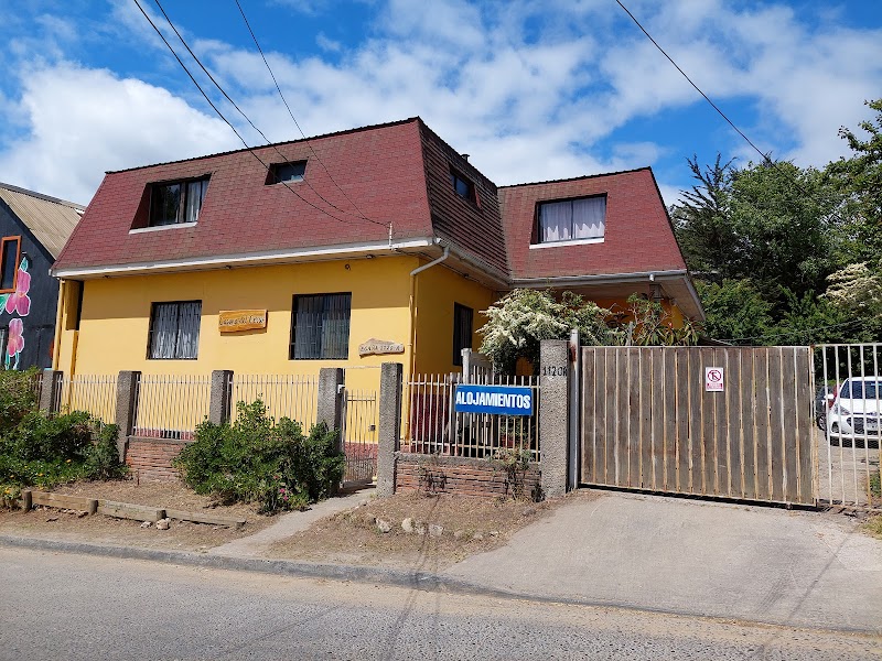 Hostal Casona del Cerro in Constitucion, Chile