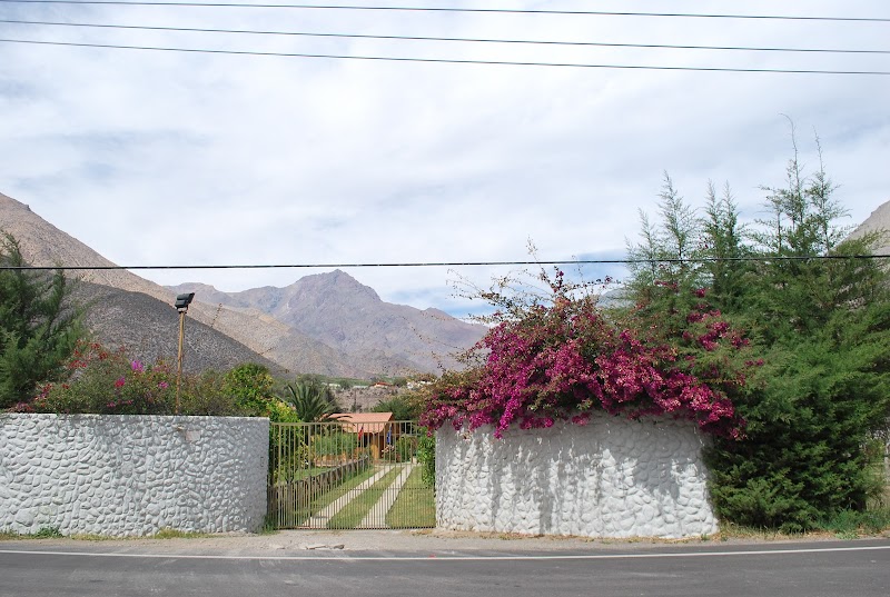 Hostal Luz del Valle in Vicuna, Chile