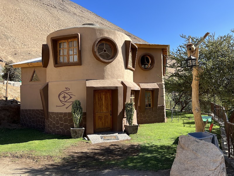 Hostal Valle de las Estrellas in Vicuna, Chile