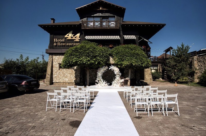 Hotel 4x4 in Rivne, Ukraine