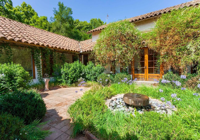 Hotel Almahue in Santa Cruz, Chile