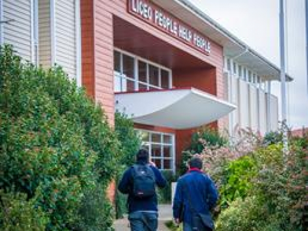 Hotel Escuela People Help People in Panguipulli, Chile