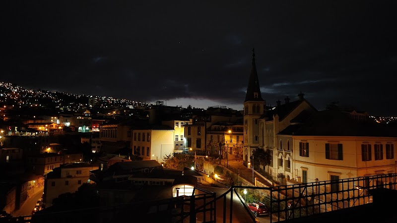 Hotel Manoir Atkinson in Valparaiso, Chile