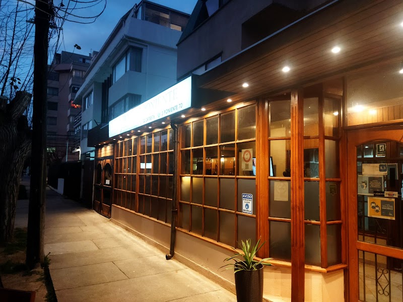 Hotel Tres Poniente in Vina del Mar, Chile