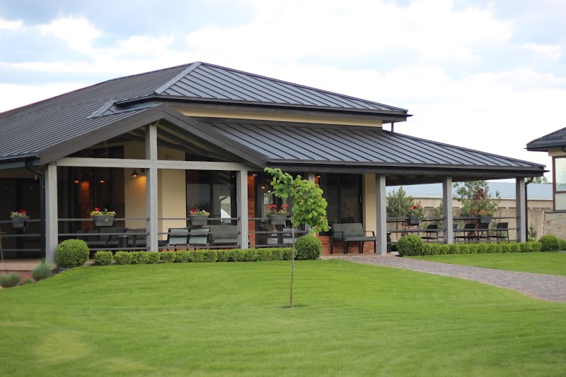 Hotel Zhovkva in Zhovkva, Ukraine