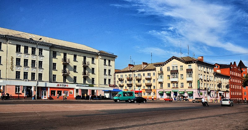 Hotel Ніжин (Hotel Nizhyn) in Nizhyn, Ukraine