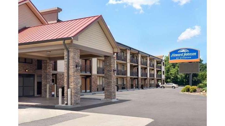 Howard Johnson by Wyndham Pigeon Forge in Pigeon Forge, Tennessee, United States