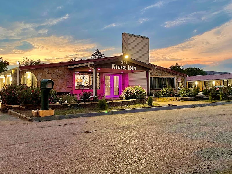 King's Inn in Lake Station, Indiana, United States