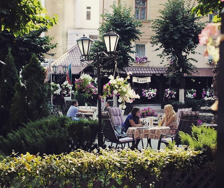 Knaus Apartments in Chernivtsi, Ukraine