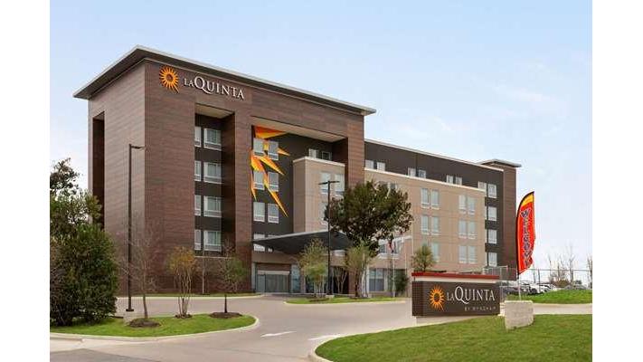 La Quinta Inn & Suites by Wyndham Austin South - Buda in Buda, Texas, United States