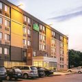 La Quinta Inn & Suites by Wyndham Baltimore N / White Marsh