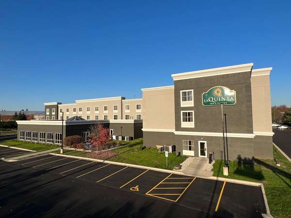 La Quinta Inn & Suites by Wyndham Bannockburn-Deerfield in Lincolnshire, Illinois, United States