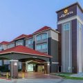 La Quinta Inn & Suites by Wyndham Fort Worth – Lake Worth