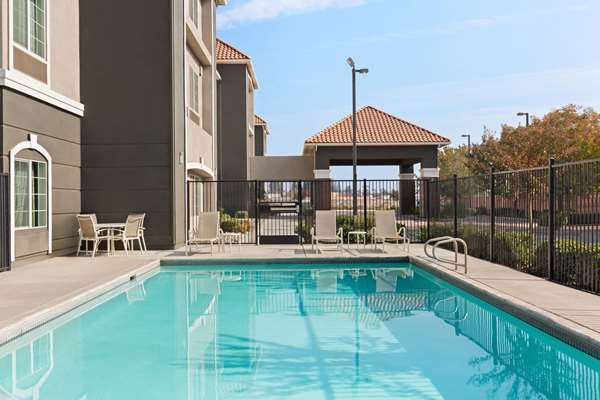 La Quinta Inn & Suites by Wyndham Selma Fresno South in Selma, California, United States