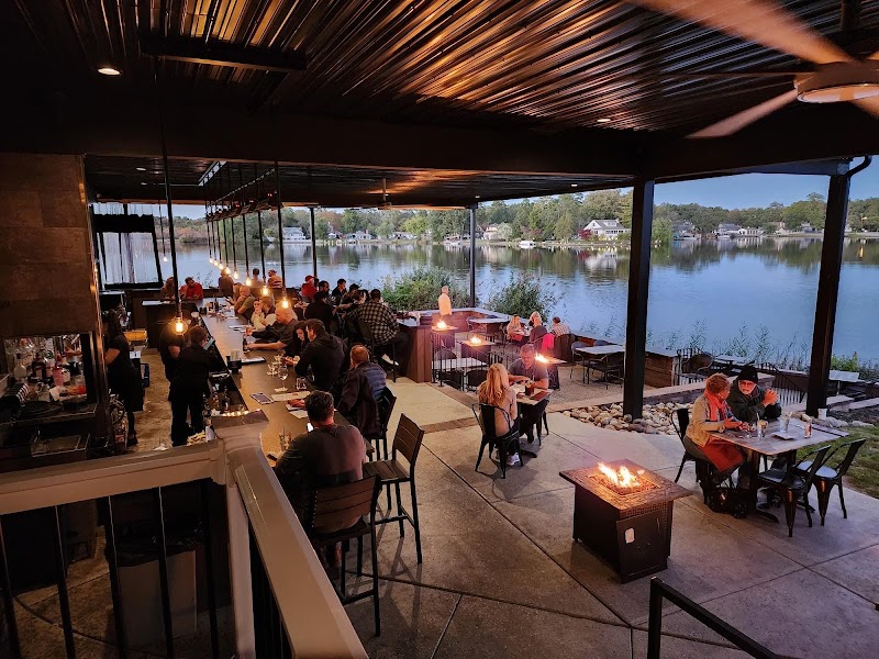 Lake House Hotel in Landing, New Jersey, United States