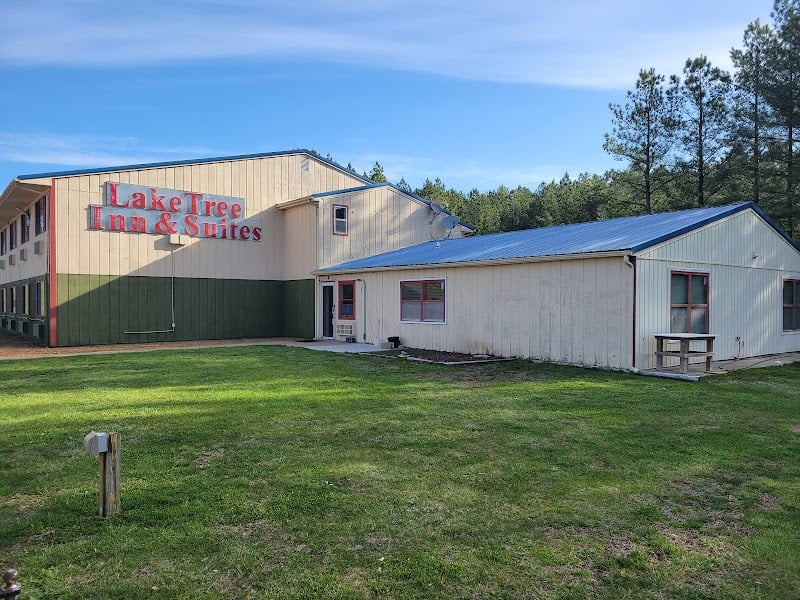 Laketree Inn & Suites in Marion, Illinois, United States