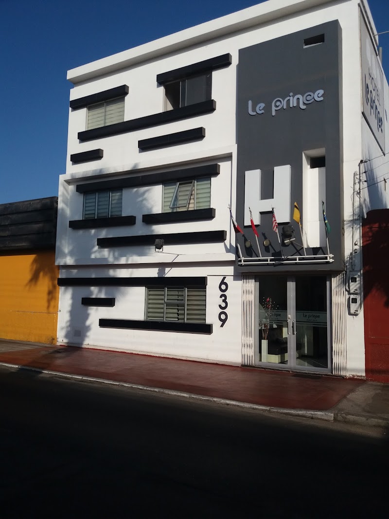 Le Prince Hotel in Arica, Chile
