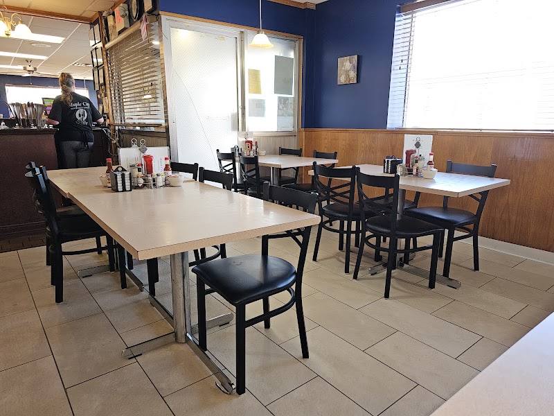 Maple City Motel in Monmouth, Illinois, United States