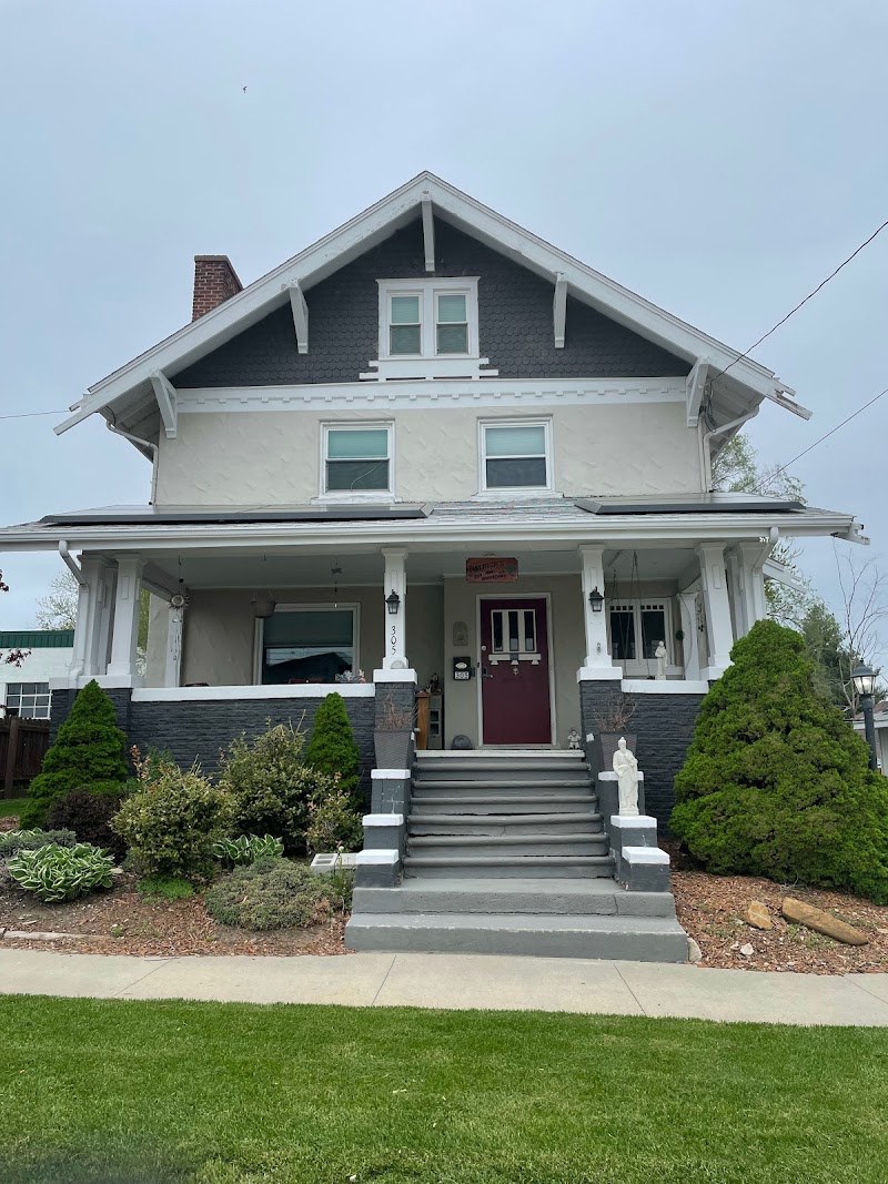 Maple Street Bed & Breakfast in Centerville, Iowa, United States